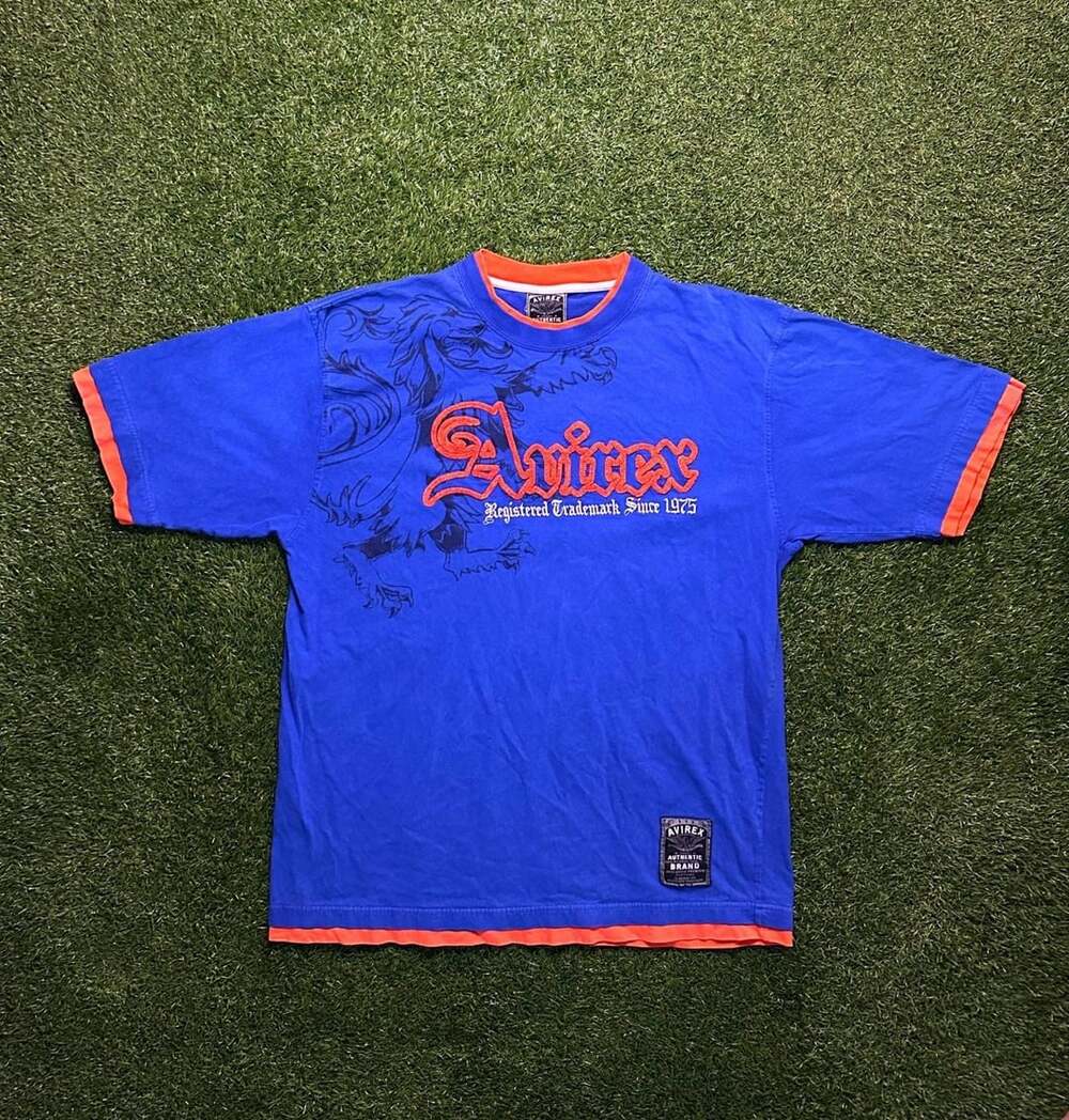 Y2K 2000s Avirex Embroidered Crest Tee.